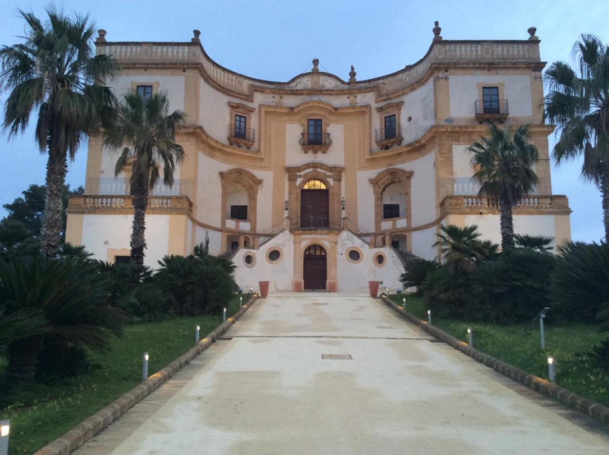 Golfo Di Tindari Apartments Falcone Exterior photo